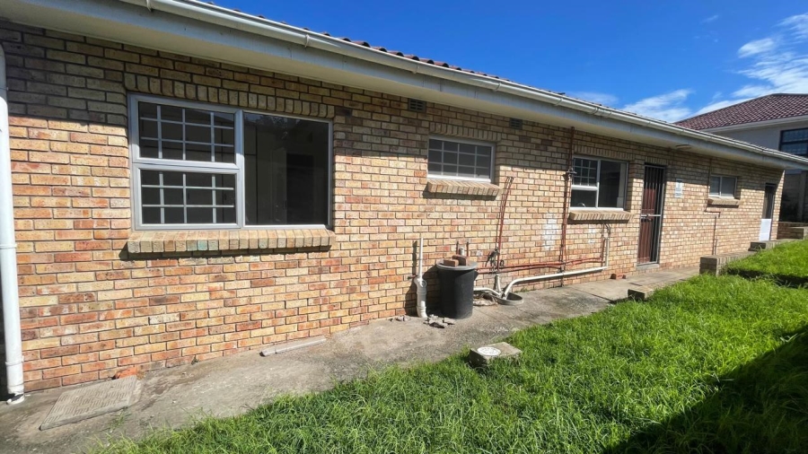 2 Bedroom Property for Sale in Cambridge Eastern Cape